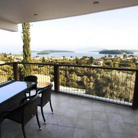 Princes ' Islands Luxury Residences 펜션 *