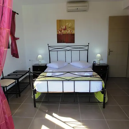 בית נופש Princes ' Islands Luxury Residences *