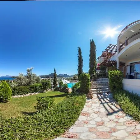 Princes ' Islands Luxury Residences בית נופש נידרי