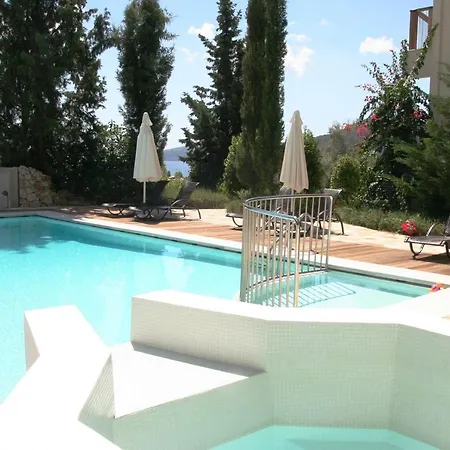Princes ' Islands Luxury Residences * Нидри