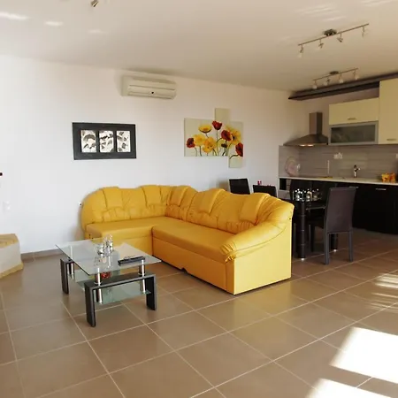 בית נופש Princes ' Islands Luxury Residences *